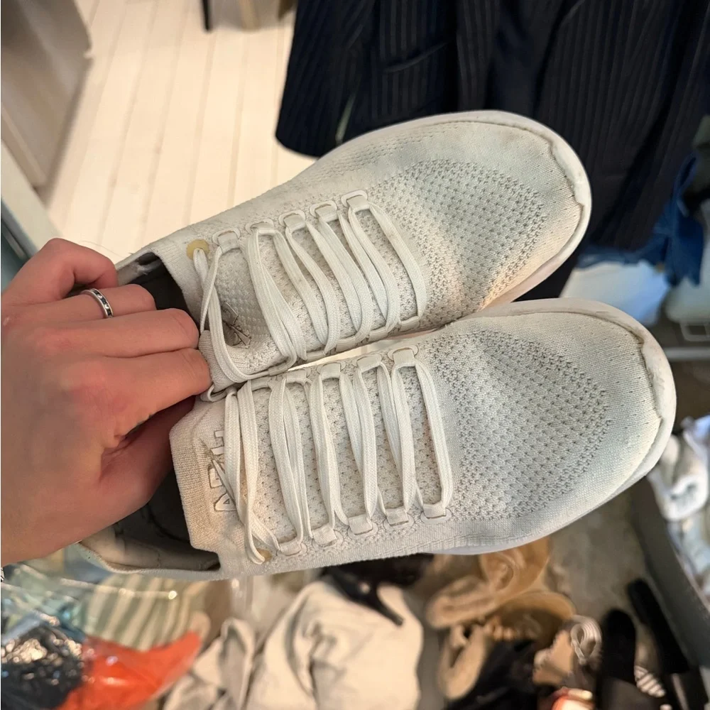 APL sneaker size